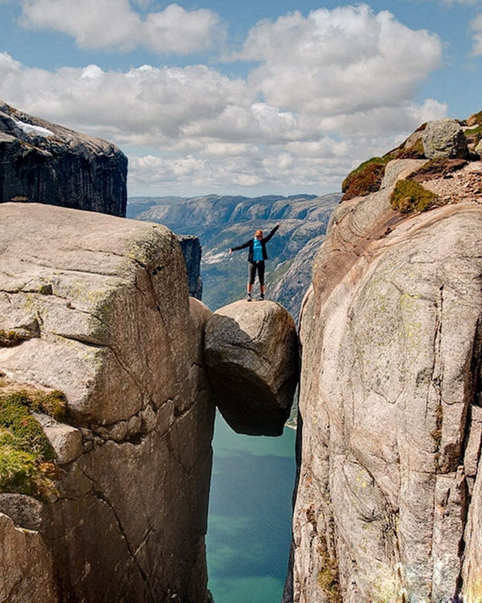 世界上8个最惊心动魄的景点(图4) 世界上8个最惊心动魄的景点--置顶表情